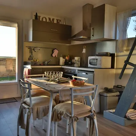 Aux Ailes Du Vent Tatil Evi *